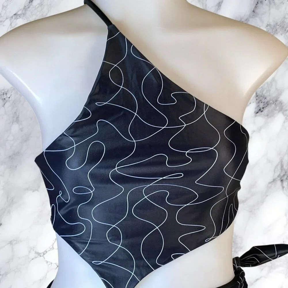 lovewave Nadege One Piece - Black & White Swirl